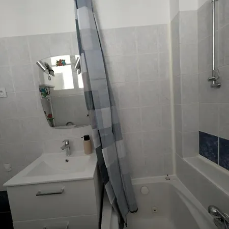 Apartment Bel Proche Centre 15 Minutes *